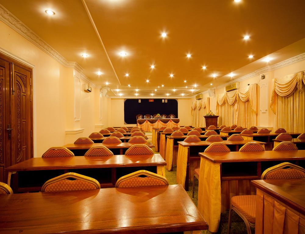 Golden Sand Hotel Σίχανουκβιλ Εξωτερικό φωτογραφία